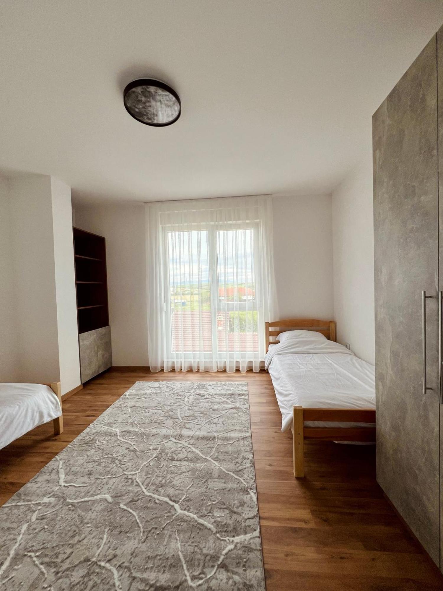 Holiday Apartments Gjakova Oda fotoğraf